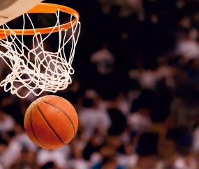 开云体育在线-关键先生霍勒迪，湖人血拼篮网背后的胜负手