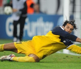 开云体育下载-当伊拉克对阵毕尔巴鄂，C罗的降维打击如何让比赛提前失去悬念