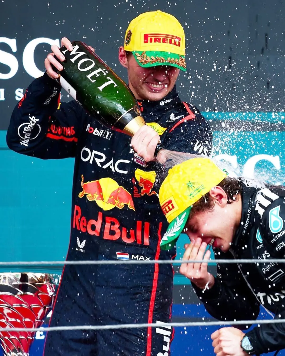 红牛车队绝杀阿斯顿马丁,拉塞尔状态火热 红牛车队绝杀阿斯顿马丁,拉塞尔状态火热