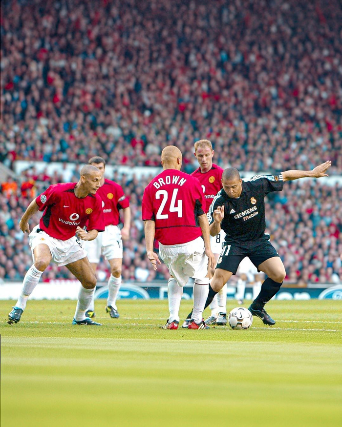 希腊横扫曼联，C罗惊艳四座