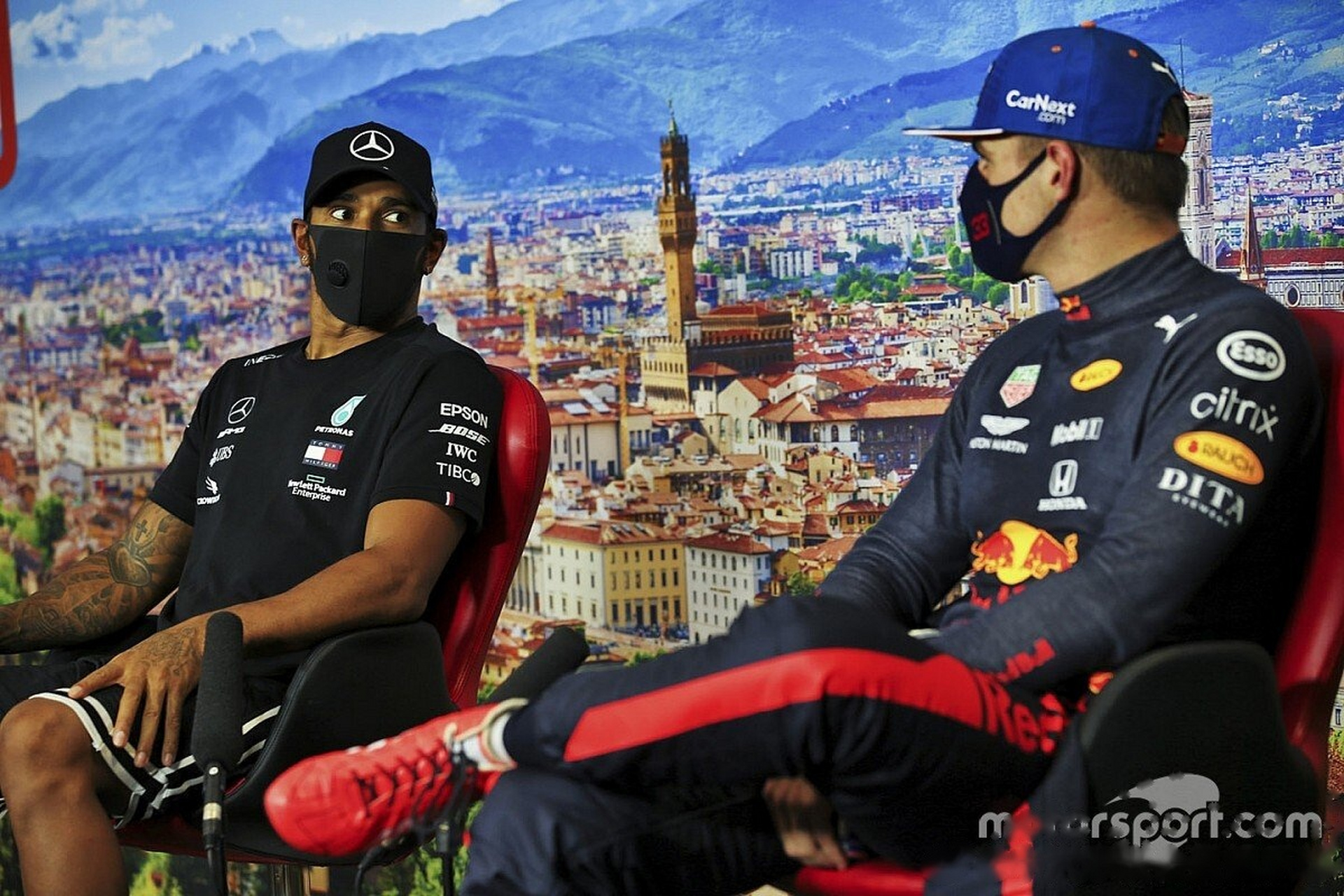 红牛二队横扫威廉姆斯,汉密尔顿点燃赛场 红牛二队横扫威廉姆斯,汉密尔顿点燃赛场