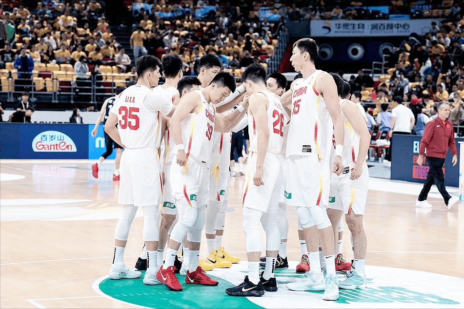 青岛队横扫广东队，张镇麟扛起全队