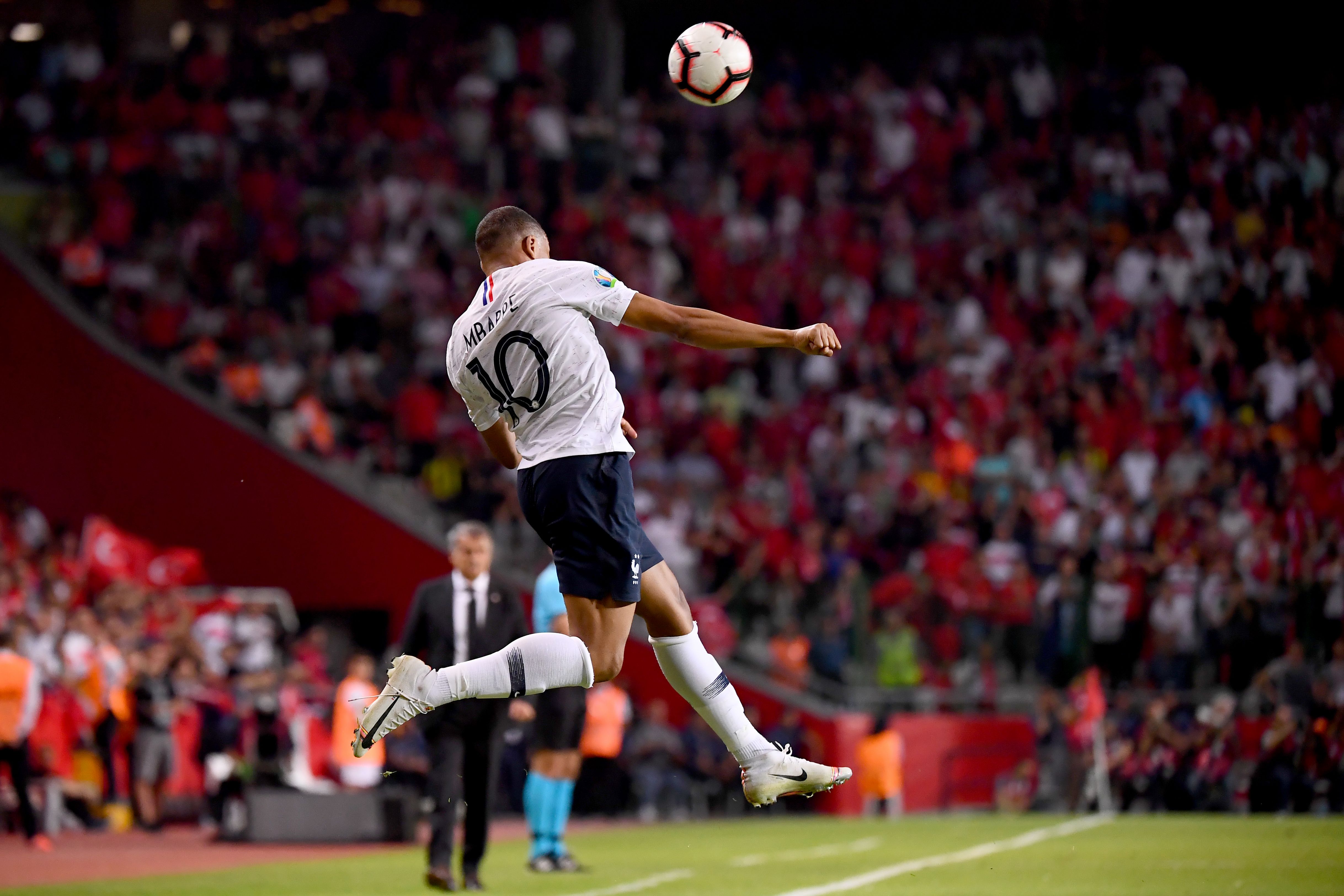 葡萄牙队绝杀法国队，奥恰洛夫扛起全队