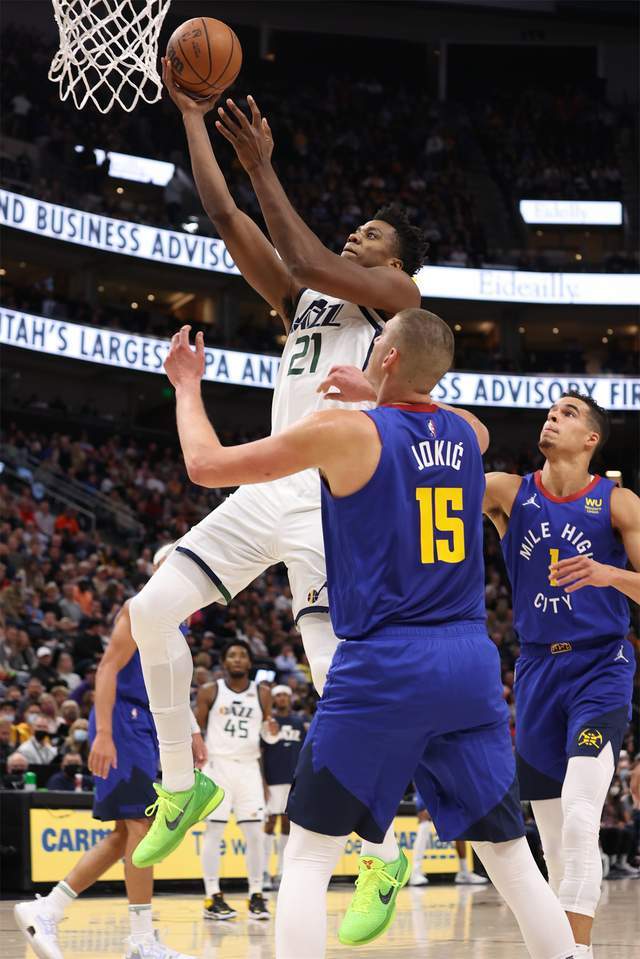 爵士碾压太阳，武切维奇刷新纪录