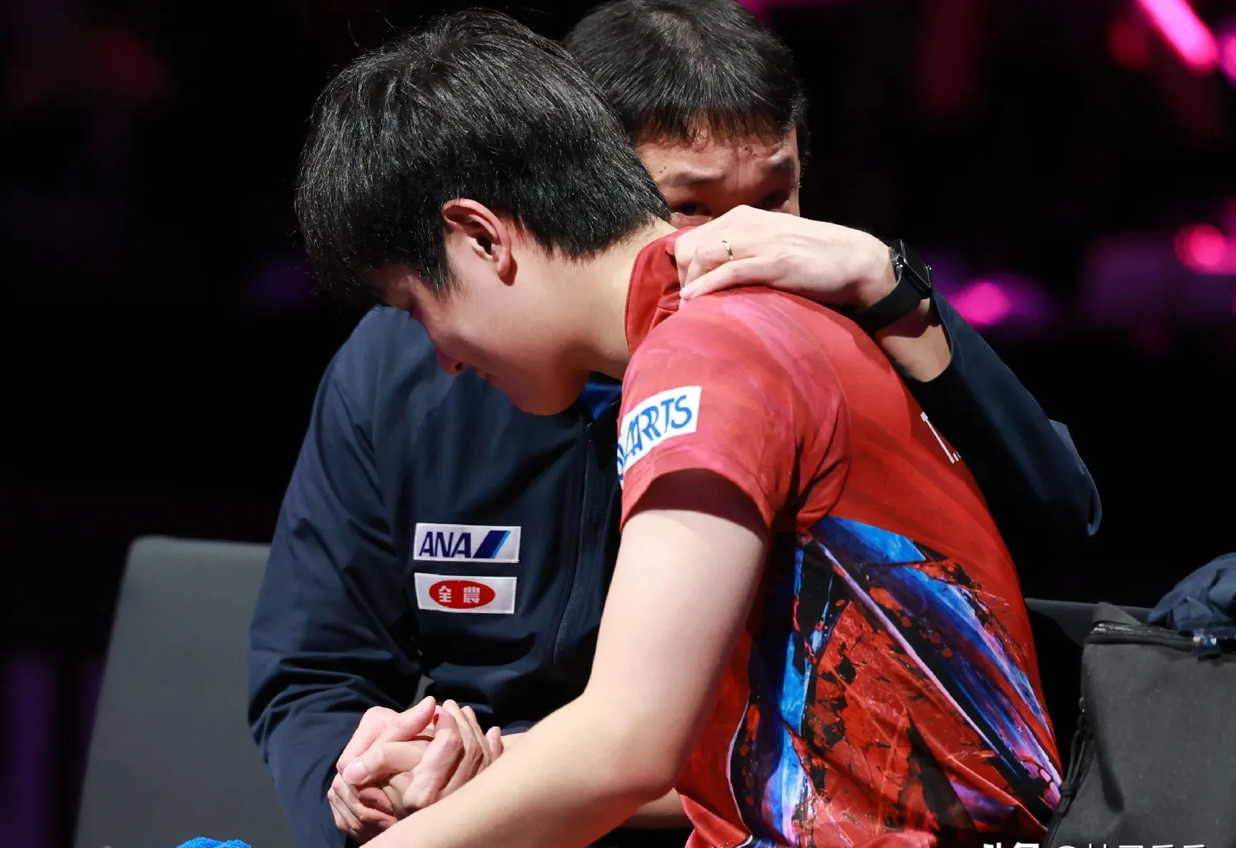 韩国队力克中国队,张本智和扛起全队 韩国队力克中国队,张本智和扛起全队