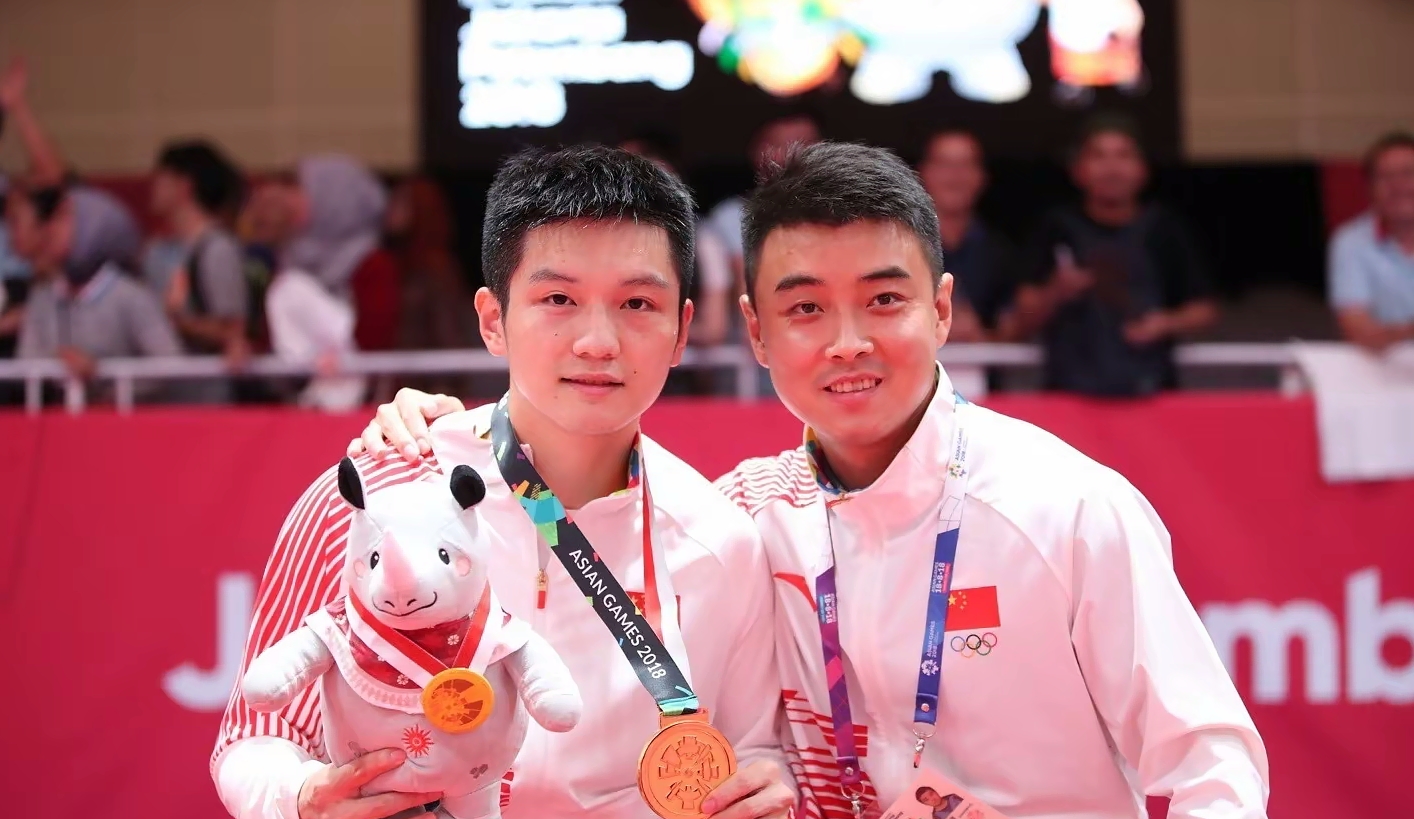 中国乒乓球队横扫德国乒乓球队，王皓爆发神勇