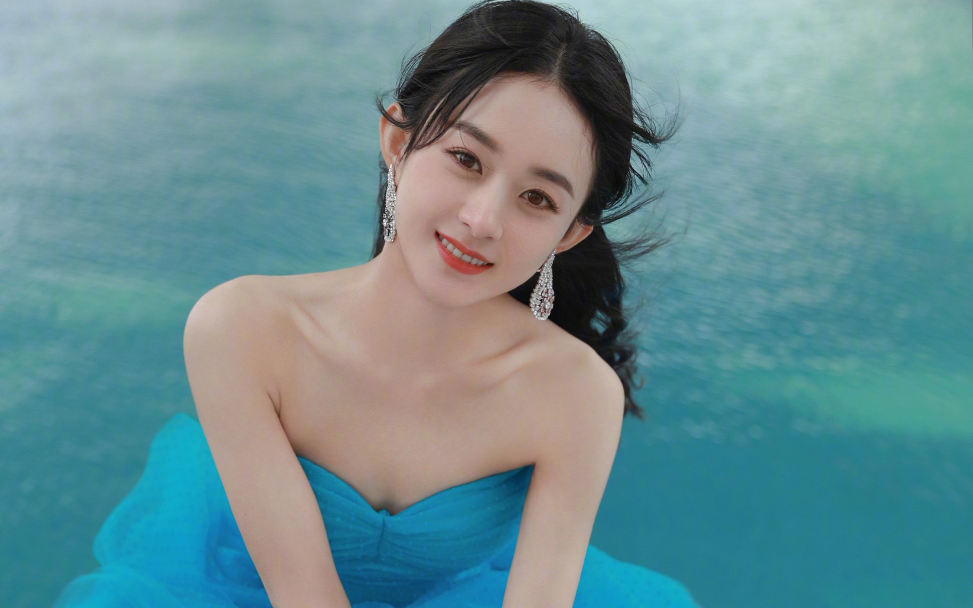 从非洲雄鹰到欧洲之巅，当托尼在欧冠决赛接管比赛，我们想起了尼日利亚对阿尔及利亚的压制美学